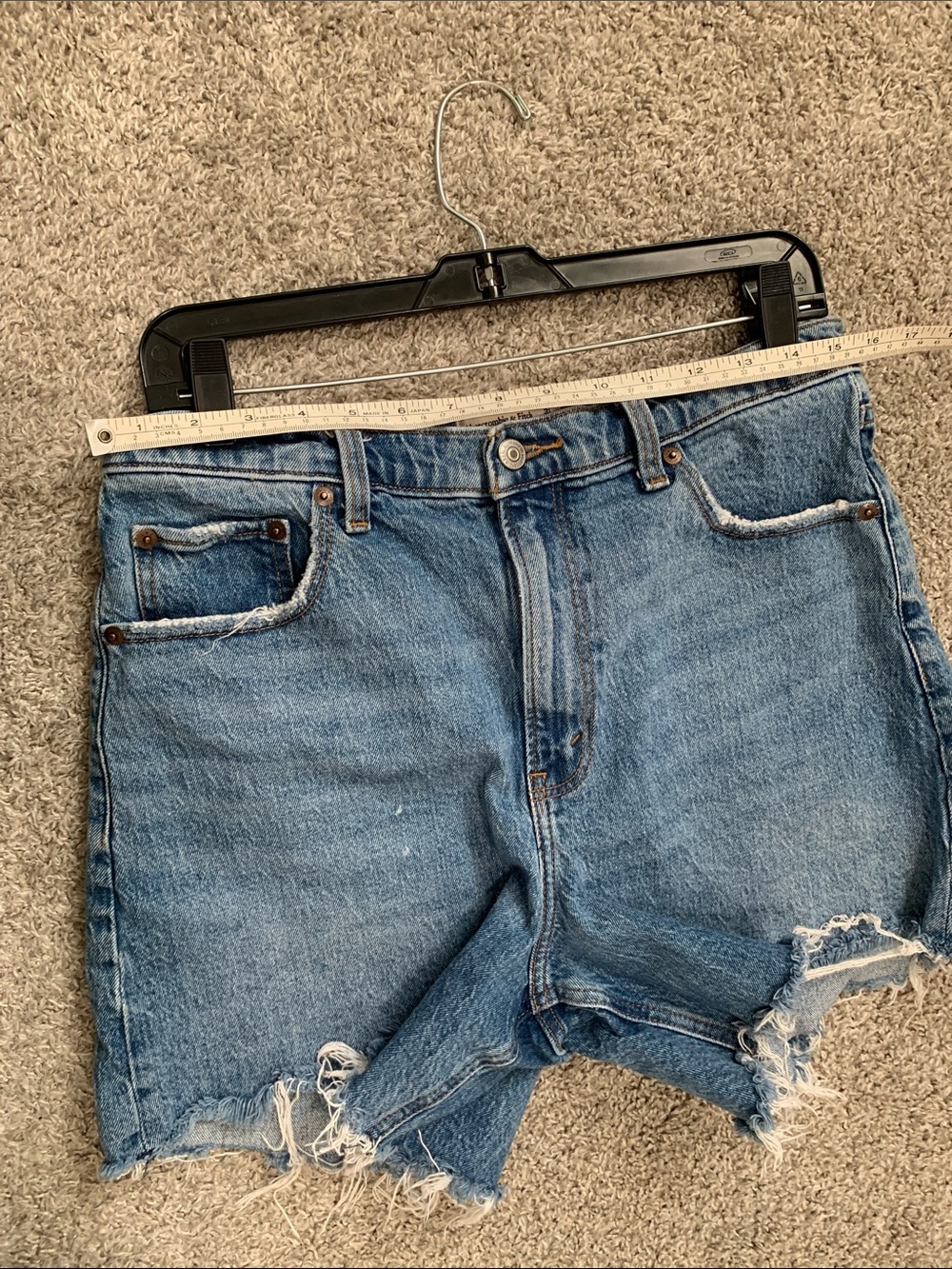 Abercrombie & Fitch High Rise Dad Denim Shorts - Picture 9 of 9